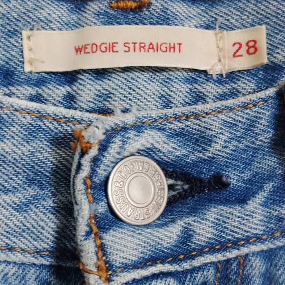 Levi's Wedgie Straight Jeans Authentically Yours Size 28 - Picture 5 of 6